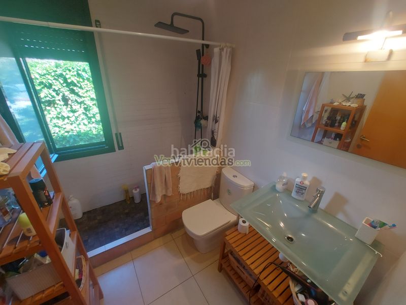 Foto 8eb23887-6d3d-482e-896f-5536e89f13e0. Casa amb calefacció aparcament piscina a Piera
