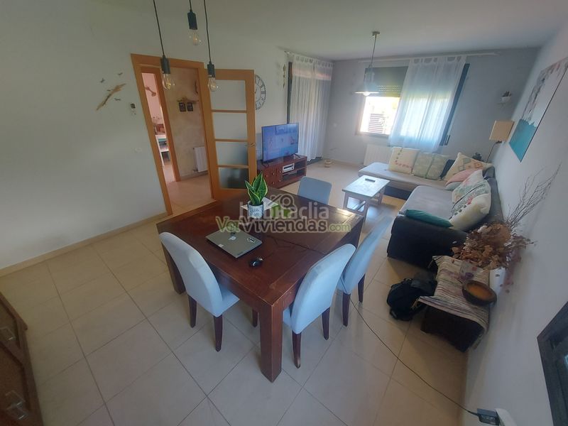 Foto ad254486-e51a-4682-a787-890854afa0c8. Casa amb calefacció aparcament piscina a Piera