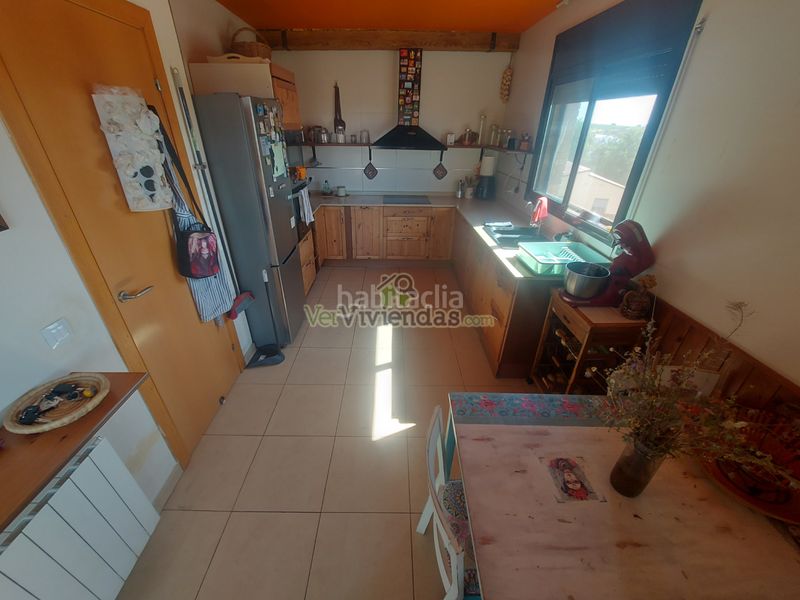 Foto b1af50f4-cb10-47eb-9425-348c4b69524e. Casa amb calefacció aparcament piscina a Piera