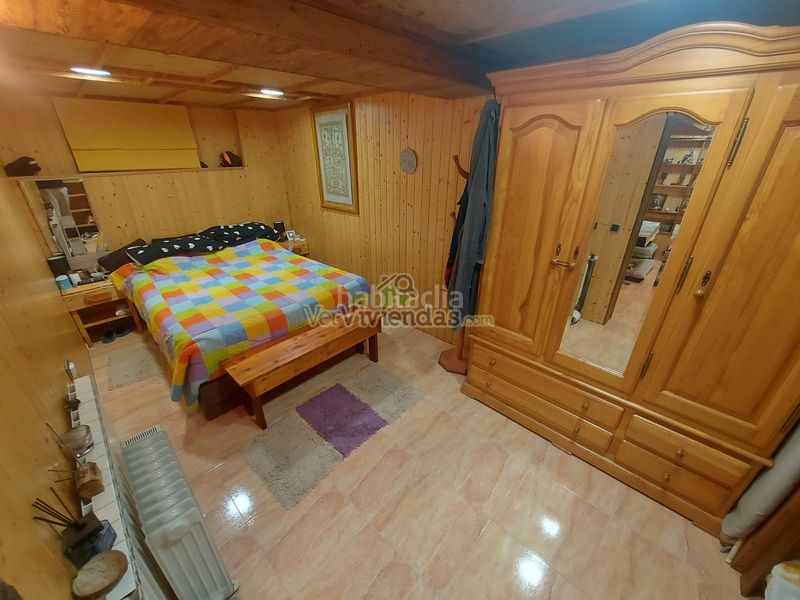 Foto cb4fa050-bdd4-492c-a7f9-087b0b020a07. Casa bonita casa con piscina en Castellbisbal