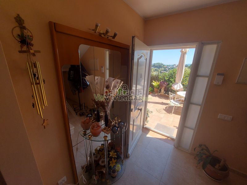 Foto 070d3781-1054-43db-b1e3-d8c075030d1a. Casa amb xemeneia calefacció aparcament a Cervelló