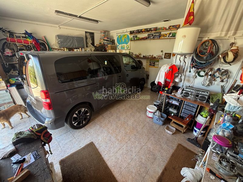 Foto c2e39539-9b5f-450f-8855-f3decf232678. Casa amb xemeneia calefacció aparcament a Cervelló
