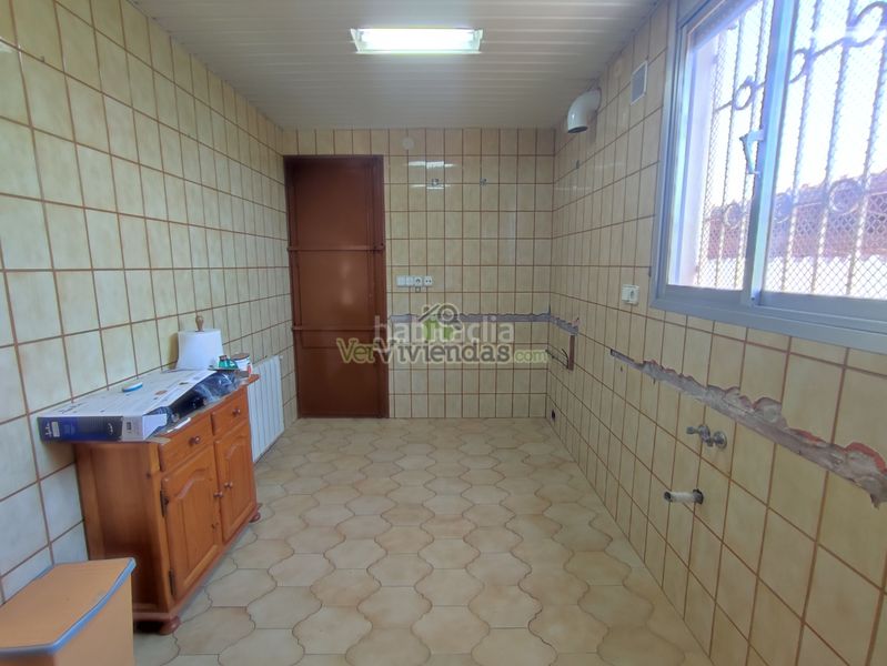 Foto ce9e991f-340a-4ead-a90e-29f352fc9d32. Casa amb xemeneia calefacció aparcament a Sant Andreu de la Barca