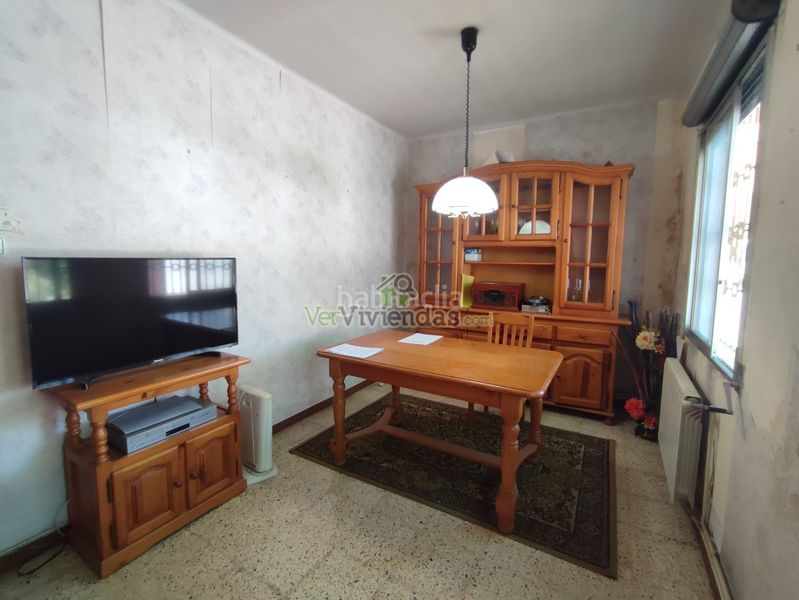 Foto f615ea37-4c85-49ed-a6c8-119085f174dd. Casa amb xemeneia calefacció aparcament a Sant Andreu de la Barca