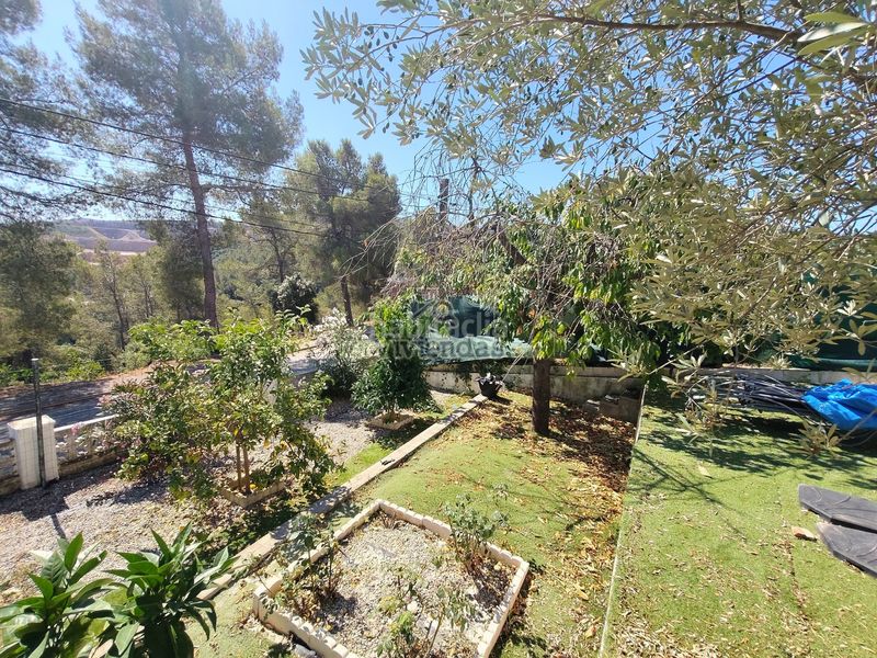 Foto 13c8a2ff-8317-48a5-a0f5-9b063267a7f8. Casa amb xemeneia calefacció aparcament a Vallirana