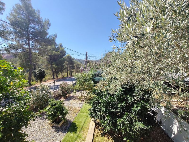 Foto 1ae23d0d-0adf-42b7-8502-6ef5a86766e7. Casa amb xemeneia calefacció aparcament a Vallirana