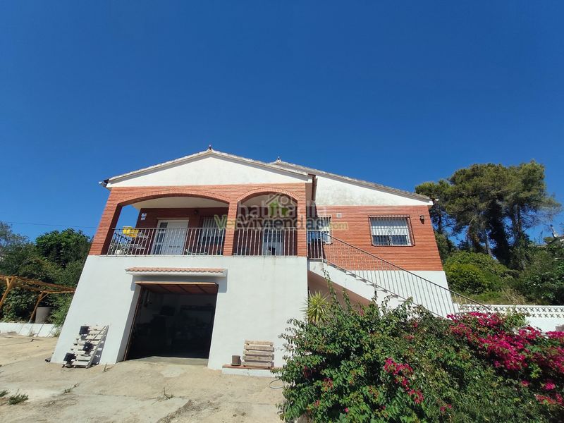 Foto 8eb521b3-906d-4fa3-8939-5eeb32941aa4. Casa amb xemeneia calefacció aparcament a Vallirana