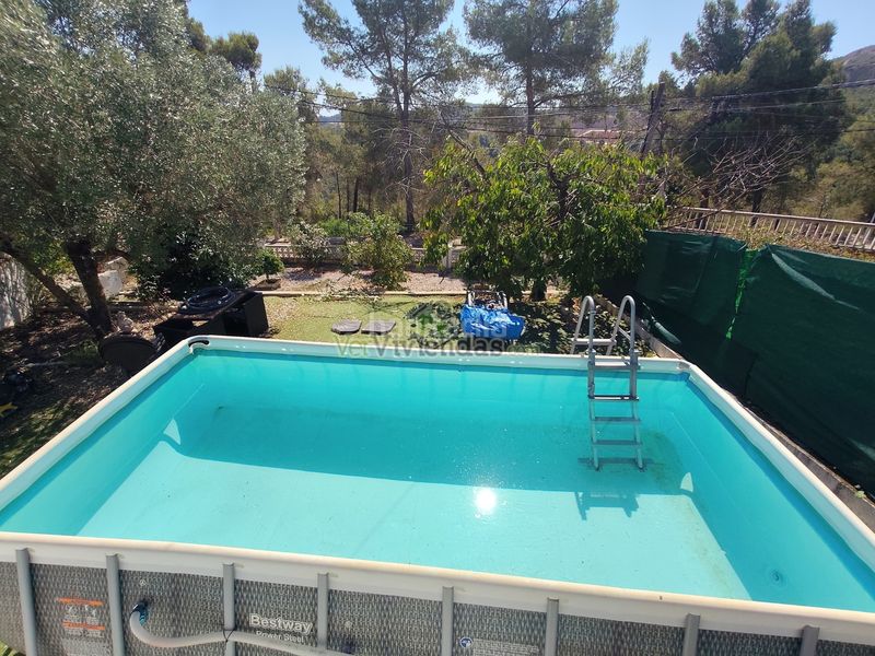 Foto dcaea935-714b-47e3-8720-6e8371b776c8. Casa amb xemeneia calefacció aparcament a Vallirana