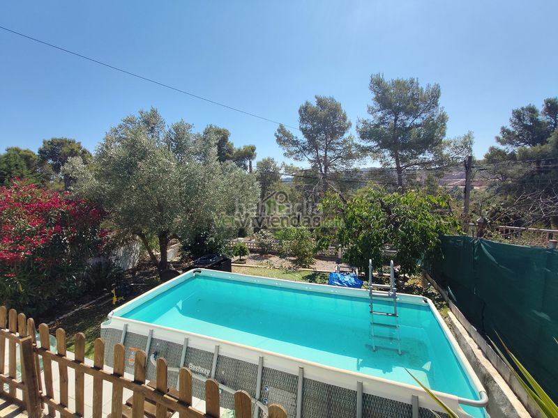 Foto e626bd0e-2493-4d78-b958-e8131b80f080. Casa amb xemeneia calefacció aparcament a Vallirana