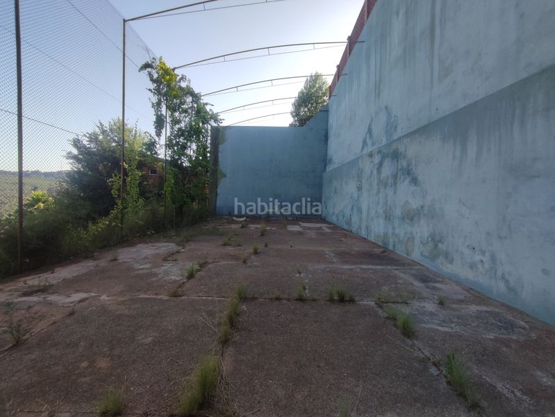 Foto 094126e0-3a4a-4c21-a0b1-c82d5a15a2ae. Casa amb xemeneia calefacció aparcament piscina a Pallejà
