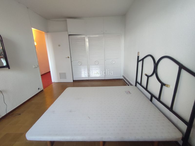 Foto 2e51d6db-2368-4202-a559-295963e9fe18. Casa amb xemeneia calefacció aparcament piscina a Pallejà