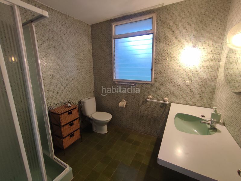 Foto 41377e89-67d3-40aa-bf55-89b48ff2c3a2. Casa amb xemeneia calefacció aparcament piscina a Pallejà