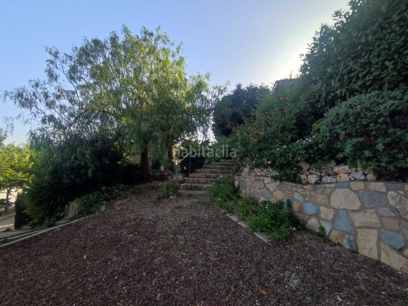 Foto 9fada609-f240-44d1-a0a3-750e69844c96. Casa amb xemeneia calefacció aparcament piscina a Pallejà