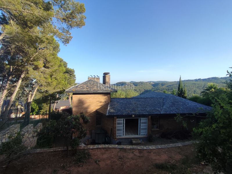Foto cfc5cbbd-d2cf-4752-abf2-635b71381c27. Casa amb xemeneia calefacció aparcament piscina a Pallejà