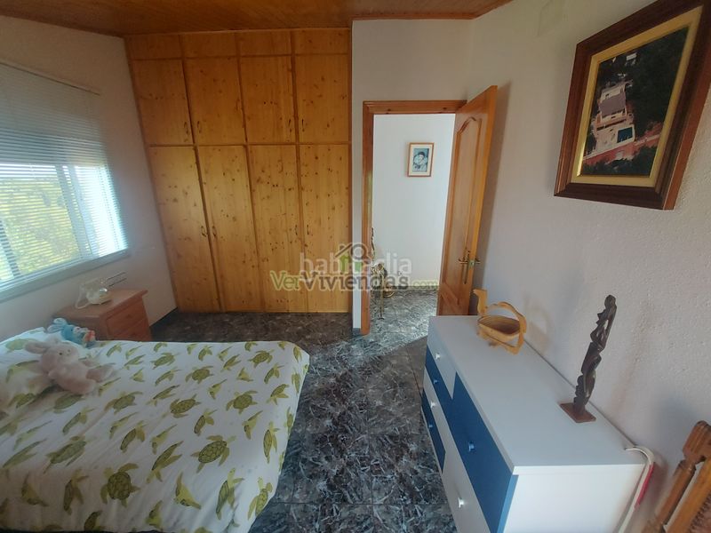 Foto ae0f62a9-1e8e-43ea-83b8-8c3cb23aaca3. Haus mit kamin heizung parking pool in Piera