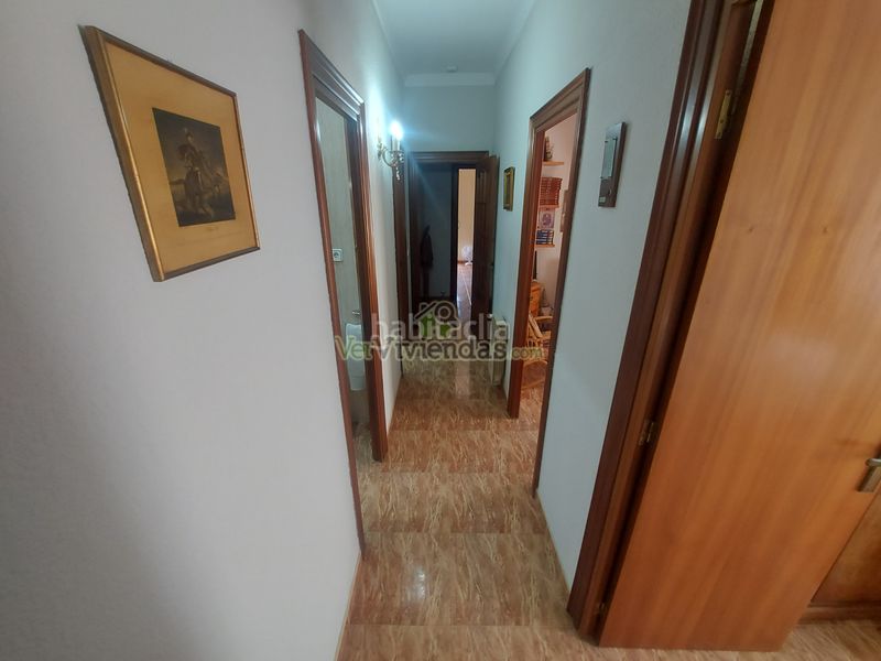Foto b6709c48-6c8a-4842-8205-4da52e10e31e. Haus mit kamin heizung parking pool in Piera