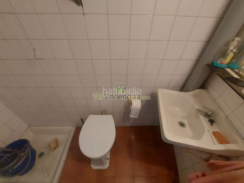 Foto bed00934-a186-4b57-a751-e39fa5f949c1. Haus mit kamin heizung parking pool in Piera