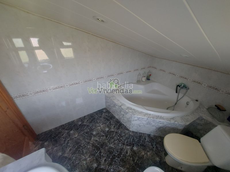 Foto de2c0ce3-7b08-4626-9226-ba7f68c13c16. Haus mit kamin heizung parking pool in Piera