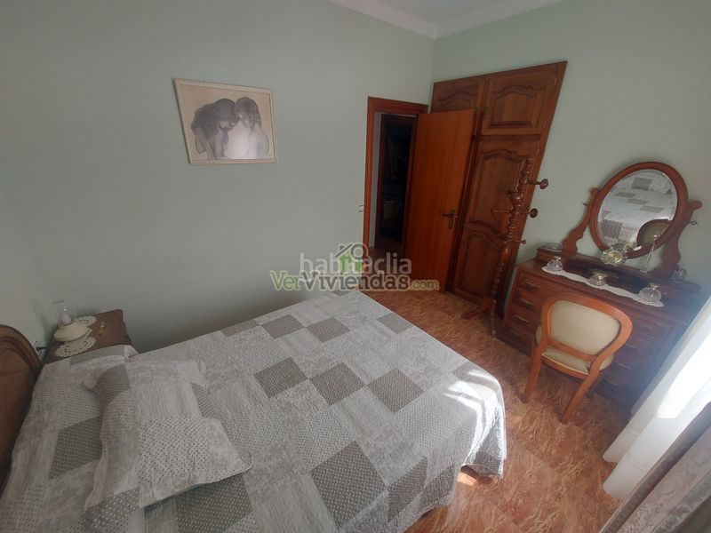 Foto fa5ad9d1-b368-4435-85be-073a15833050. Haus mit kamin heizung parking pool in Piera