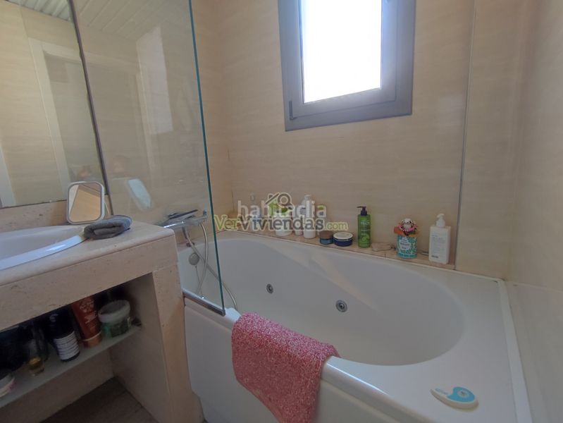 Foto 3fb98ea2-01e5-45e3-83a4-dffff772f1b0. Flat with heating in Marianao Sant Boi de Llobregat