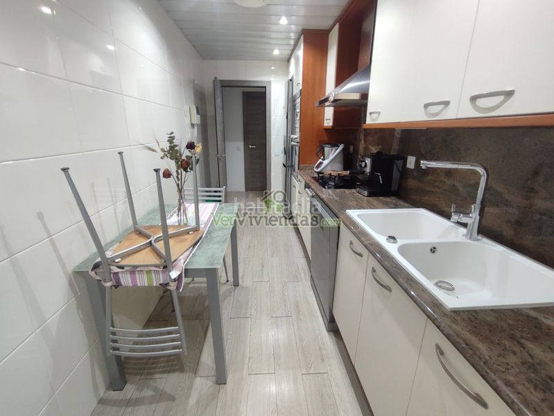Foto b352c049-2915-42ce-8557-1408ae465528. Flat with heating in Marianao Sant Boi de Llobregat