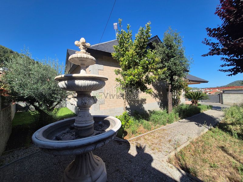 Foto 4973e333-06df-4693-9431-f260d5571bef. Casa amb calefacció aparcament a Vallirana