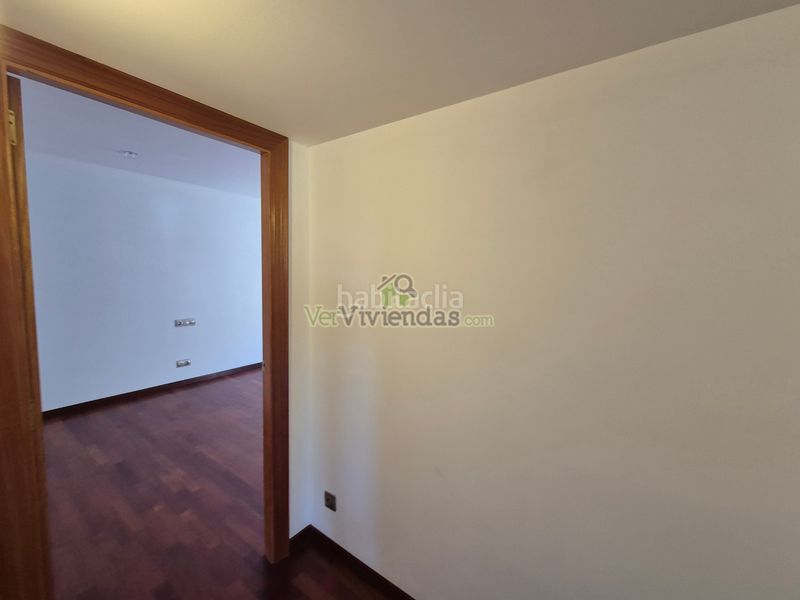 Foto a2260d02-0552-4e85-ba5c-6c29f5cea56b. Casa amb calefacció aparcament a Vallirana