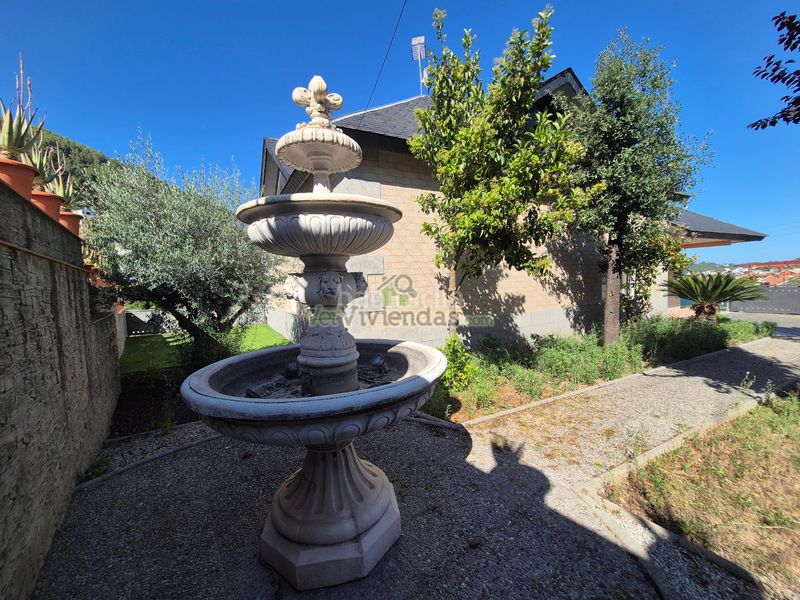 Foto e13a3917-ec68-4106-a9a4-e5102d026b22. Casa amb calefacció aparcament a Vallirana