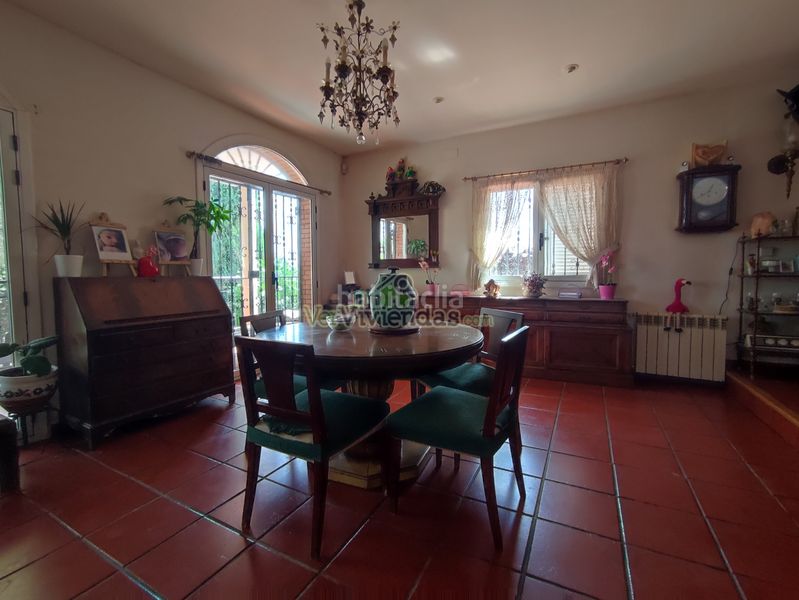 Foto 0748625b-59fa-4d72-b709-606b9db97ea5. Casa amb calefacció aparcament piscina a Can Rial Esparreguera