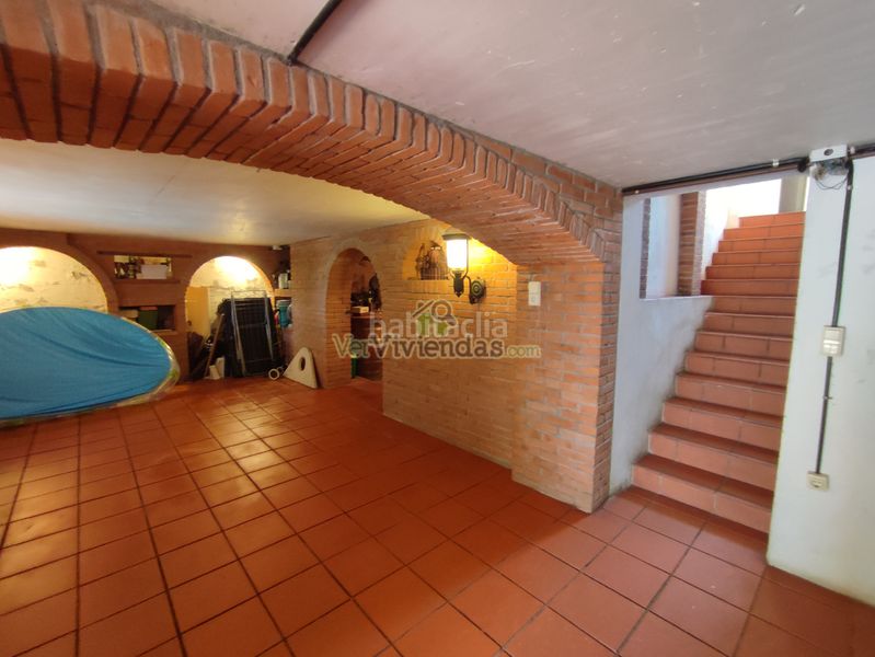 Foto 17fda910-4adc-49ca-8597-69316e6e4aa5. Casa amb calefacció aparcament piscina a Can Rial Esparreguera