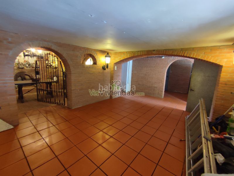 Foto 87039dbc-a87f-41ca-b60f-e162a79abc7d. Casa amb calefacció aparcament piscina a Can Rial Esparreguera