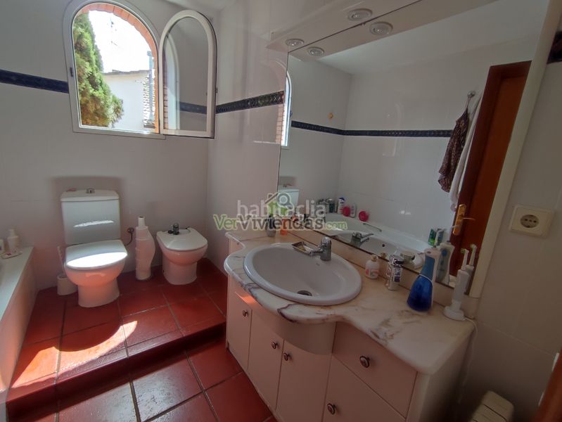 Foto ccfae815-8754-4749-8b5c-9d105c22550a. Casa amb calefacció aparcament piscina a Can Rial Esparreguera