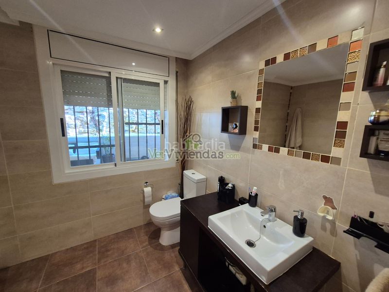Foto 56056d89-1c8e-494a-b006-0a103c673e68. Casa amb xemeneia calefacció aparcament piscina a Olesa de Bonesvalls