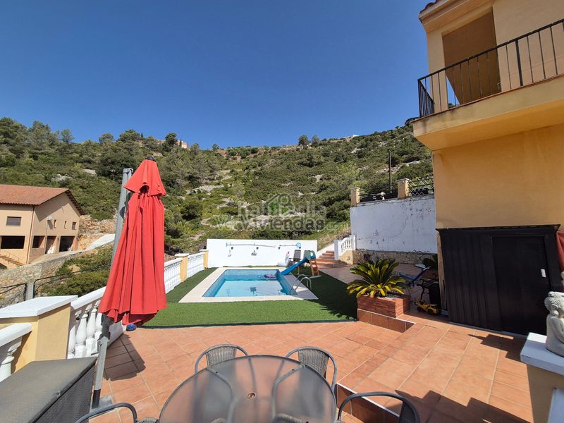 Foto 769e76ff-3463-4ec5-a5d1-ae8c78aa23d1. Casa amb xemeneia calefacció aparcament piscina a Olesa de Bonesvalls