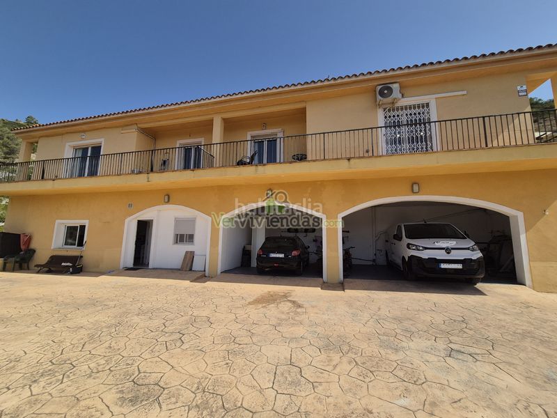 Foto b6073b19-c81f-42a0-b7e5-cde44af39d75. Casa amb xemeneia calefacció aparcament piscina a Olesa de Bonesvalls