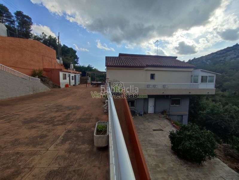 Foto 01e65a97-8a25-4a9d-b550-e3c39e7469f0. Casa amb calefacció aparcament a Vallirana