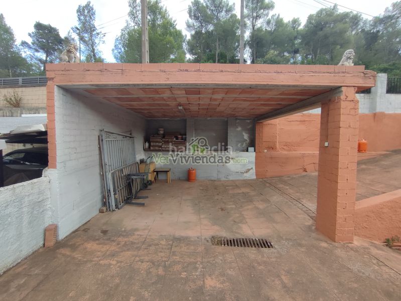 Foto 330a8ec2-54fc-4d09-87eb-6828e5dfb20c. Casa amb calefacció aparcament a Vallirana