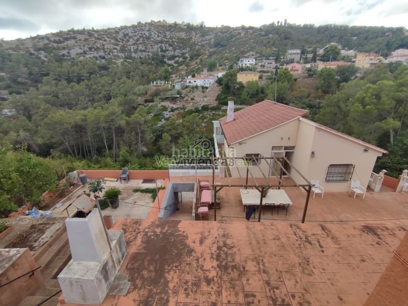 Foto 4b8f53e6-4c10-4c04-8b5b-4e6dc87bb9b8. Casa amb calefacció aparcament a Vallirana