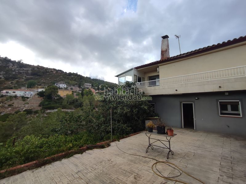 Foto 695090ff-3462-4ab9-843c-929249aae9c4. Casa amb calefacció aparcament a Vallirana