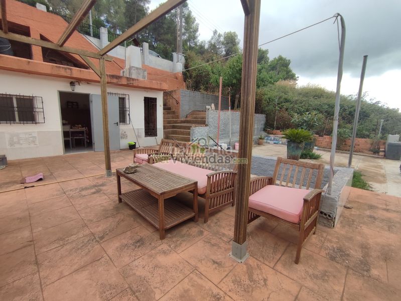 Foto bdf2df4f-9e98-4f3f-89ef-30e72631d93e. Casa amb calefacció aparcament a Vallirana
