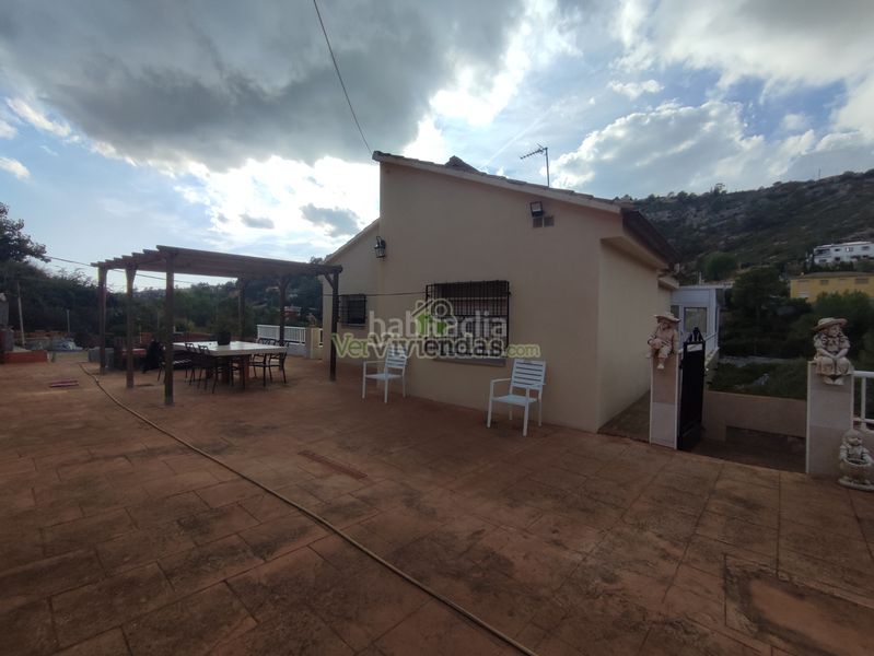 Foto de3ea959-c2e8-44e3-ad25-42414bf53228. Casa amb calefacció aparcament a Vallirana