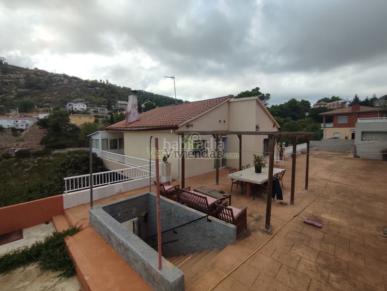 Foto df8e5a58-2994-414d-b009-9a5804dbd422. Casa amb calefacció aparcament a Vallirana