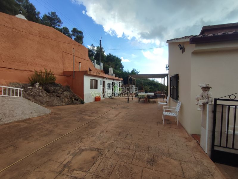 Foto fee54637-6c09-4a7c-b091-3121d176c6e8. Casa amb calefacció aparcament a Vallirana