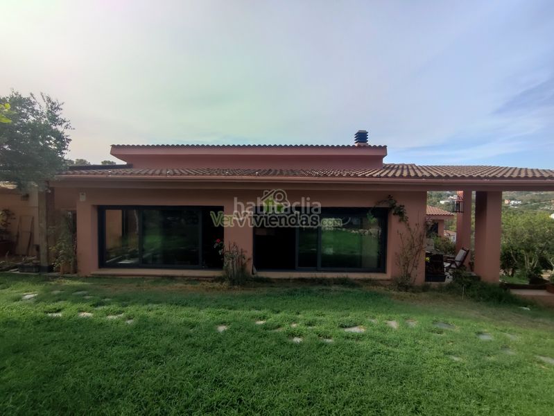Foto 9617f752-805f-4736-a4b2-a7c6aa6424d7. Casa amb xemeneia calefacció piscina a Olivella