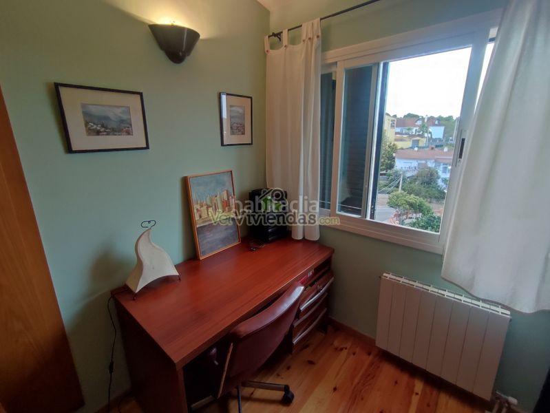Foto a6f8da78-c887-4fe0-9076-271407820bea. Casa amb xemeneia calefacció piscina a Olivella