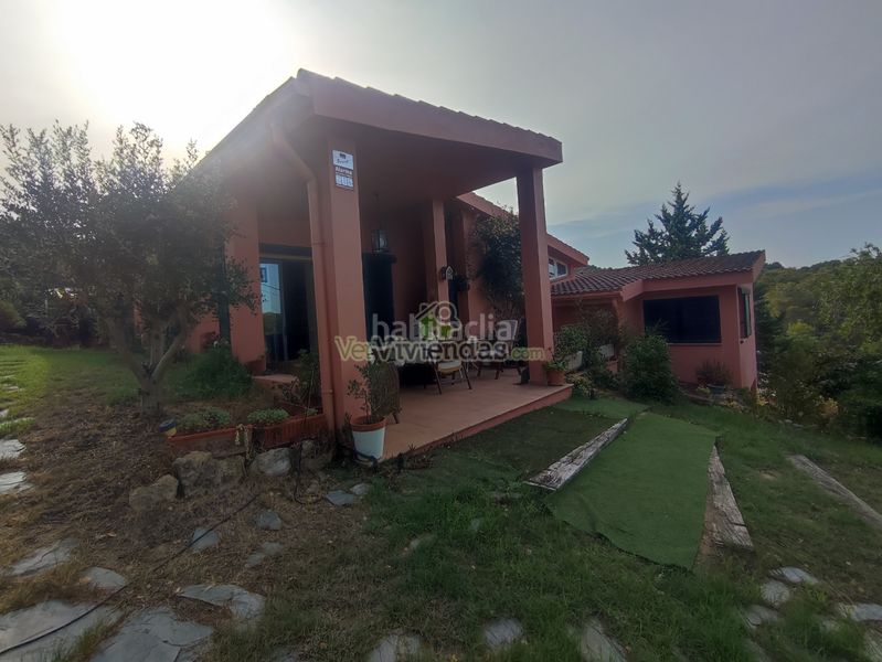 Foto bd1fd573-8e9e-4fd8-8863-8bb78ef18bac. Casa amb xemeneia calefacció piscina a Olivella