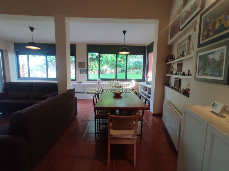 Foto d57103d6-97e6-47d3-b78a-b228cbe58065. Casa amb xemeneia calefacció piscina a Olivella