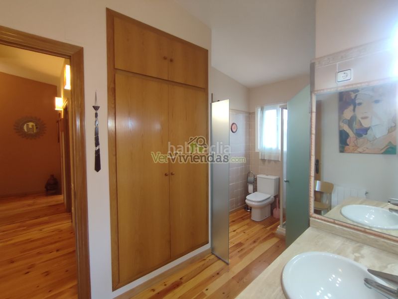Foto d8f63197-e182-4c2a-96ae-782709747815. Casa amb xemeneia calefacció piscina a Olivella