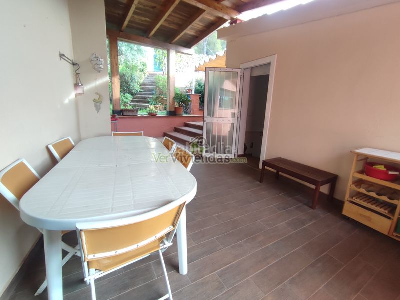 Foto e297e3b0-71fc-44f7-b42e-8d7cdc4f0049. Casa amb xemeneia calefacció piscina a Olivella