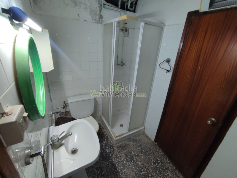 Foto 1b35715f-f1ae-4fcb-a730-a49ead60b960. Casa amb xemeneia calefacció aparcament piscina a Torrelles de Llobregat